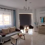Michalis Apartment- Close To Port, Beaches *