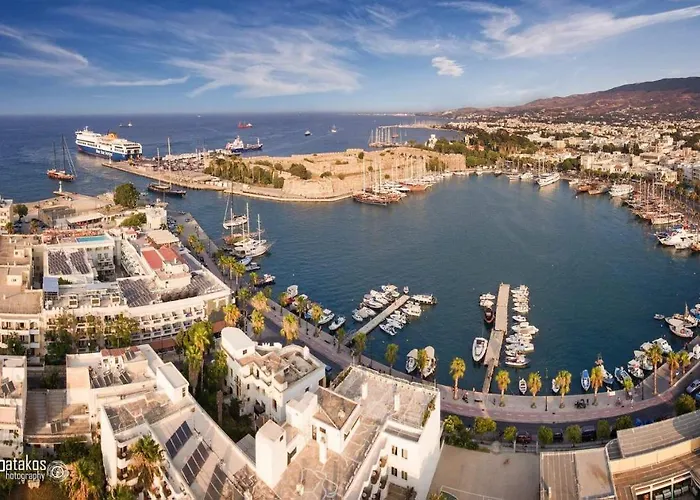 Michalis * コス・タウン