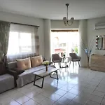 Michalis Apartment- Close To Port, Beaches Apartamento Cos